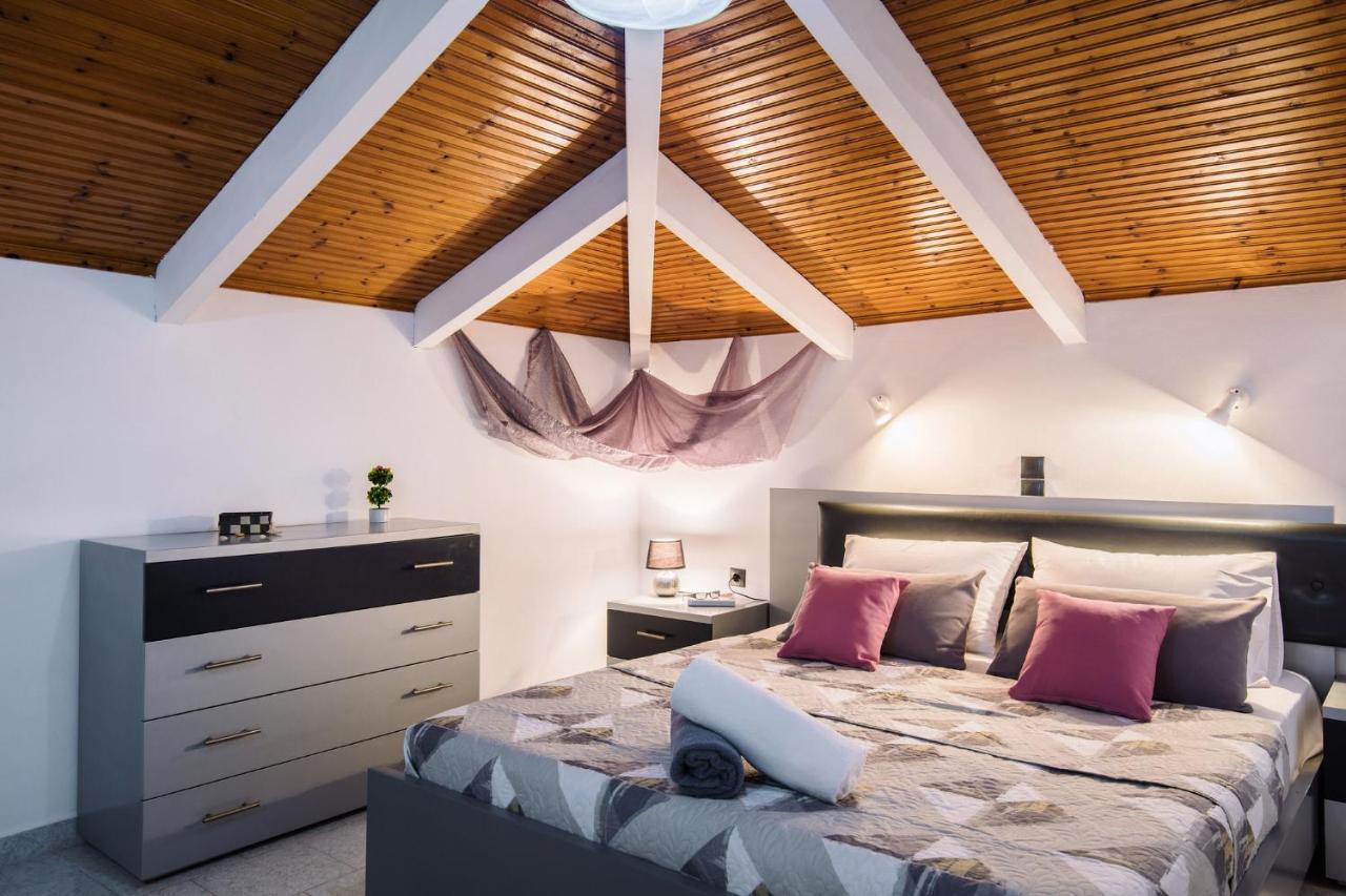 Villa Corali Apartments Sea Breath & Pool 아모우디 외부 사진
