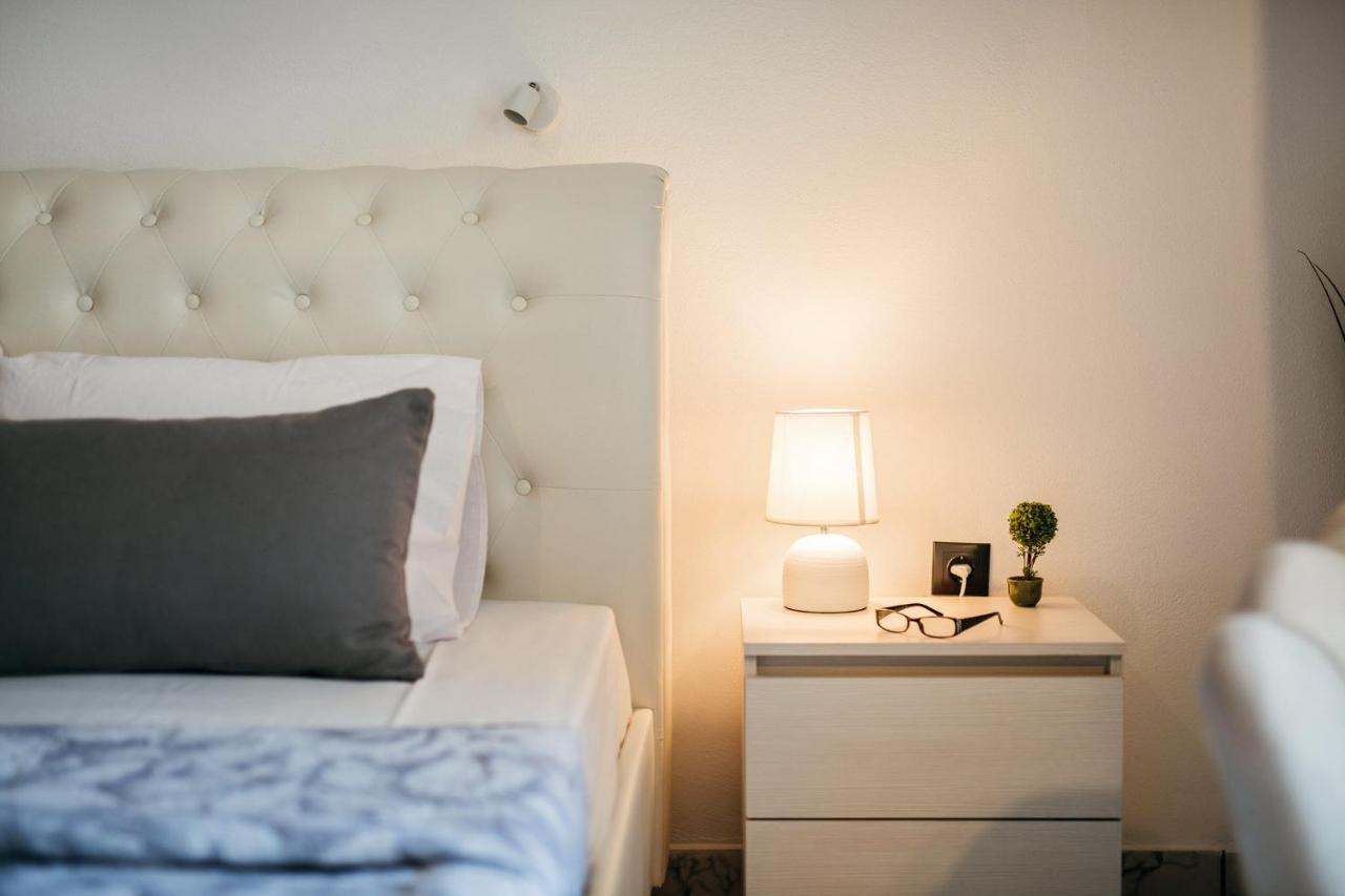 Villa Corali Apartments Sea Breath & Pool 아모우디 외부 사진