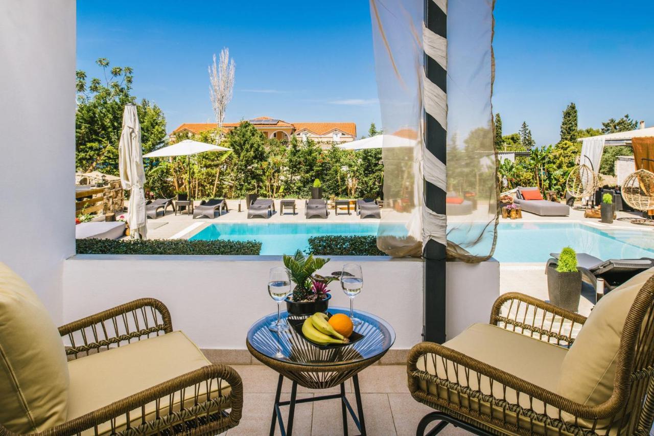 Villa Corali Apartments Sea Breath & Pool 아모우디 외부 사진